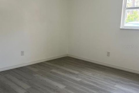 Condo in Port Richey, Florida, 1 bedroom  № 2229226 - photo 13