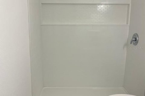 Condo in Port Richey, Florida, 1 bedroom  № 2229226 - photo 19