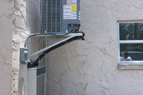 Condo in Port Richey, Florida, 1 bedroom  № 2229226 - photo 26