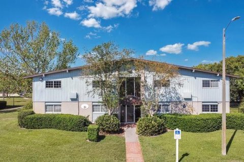Condo in Winter Park, Florida, 2 bedrooms  № 2117171