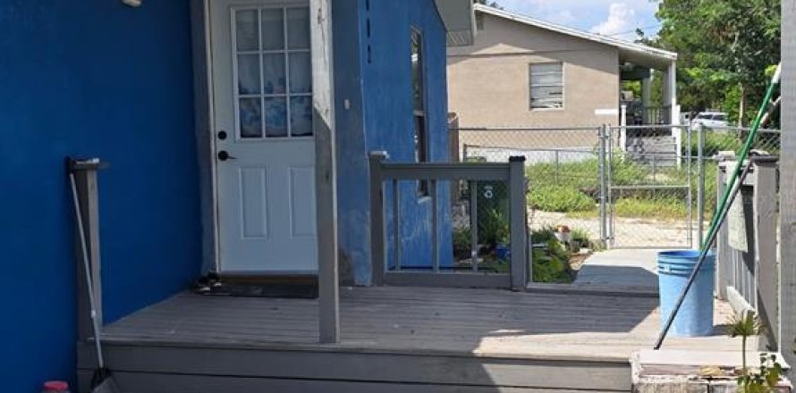 Villa ou maison à Tampa, Floride 3 chambres, 83.98 m2 № 2318555