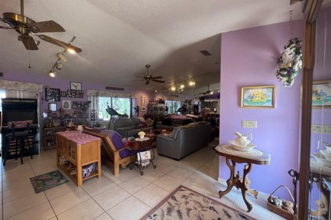 House in Sarasota, Florida 4 bedrooms, 215.9 sq.m. № 1831622 - photo 11