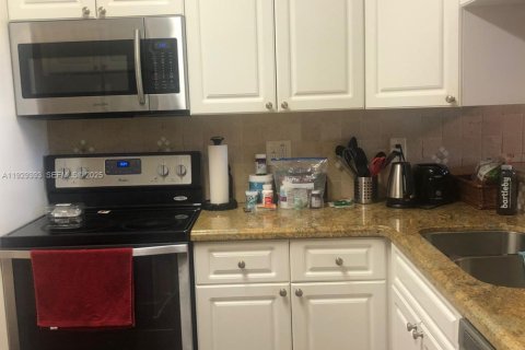 Copropriété à louer à Plantation, Floride: 2 chambres, 87.33 m2 № 1987655 - photo 10