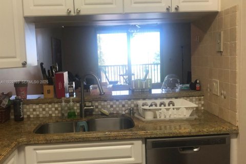 Copropriété à louer à Plantation, Floride: 2 chambres, 87.33 m2 № 1987655 - photo 11