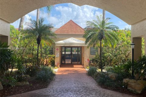 Copropriété à louer à Plantation, Floride: 2 chambres, 87.33 m2 № 1987655 - photo 3