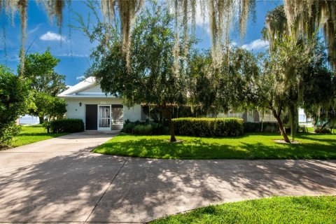 House in Lake Placid, Florida 3 bedrooms, 147.81 sq.m. № 1914165 - photo 2