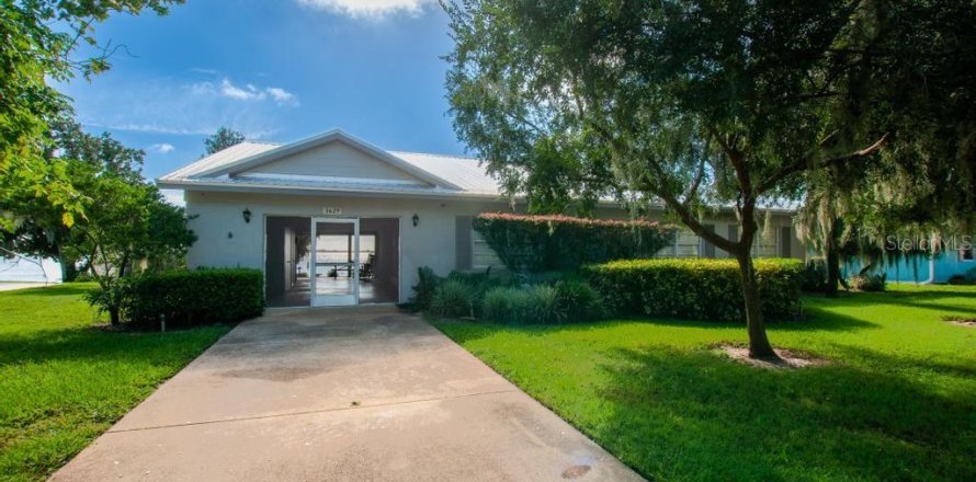 House in Lake Placid, Florida 3 bedrooms, 147.81 sq.m. № 1914165