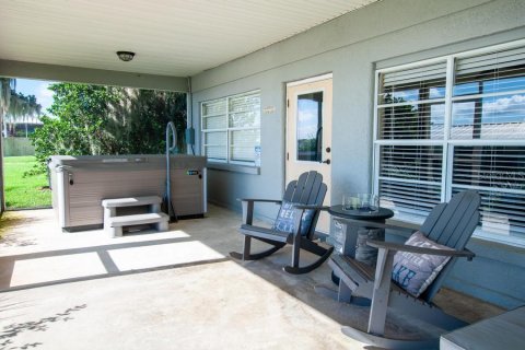 House in Lake Placid, Florida 3 bedrooms, 147.81 sq.m. № 1914165 - photo 9