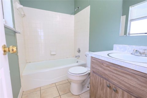 House in Ocala, Florida 3 bedrooms, 146.04 sq.m. № 1810027 - photo 29