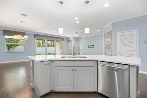 Villa ou maison à vendre à Jupiter, Floride: 4 chambres, 240.25 m2 № 2433960 - photo 11
