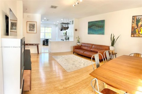 Touwnhouse à vendre à Miramar, Floride: 3 chambres, 163.51 m2 № 1946934 - photo 7