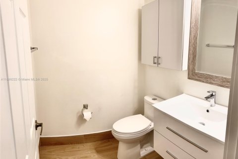 Touwnhouse à vendre à Miramar, Floride: 3 chambres, 163.51 m2 № 1946934 - photo 12