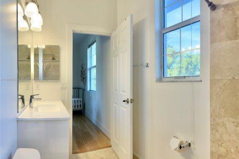 Touwnhouse à vendre à Miramar, Floride: 3 chambres, 163.51 m2 № 1946934 - photo 9