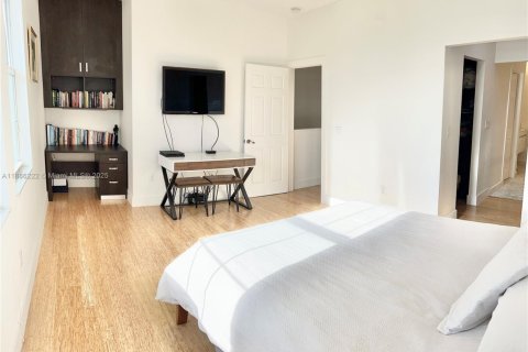 Touwnhouse à vendre à Miramar, Floride: 3 chambres, 163.51 m2 № 1946934 - photo 13