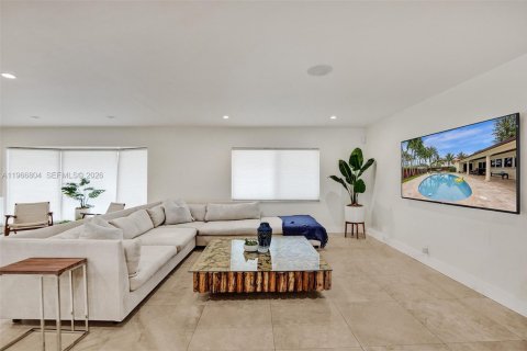 Casa en alquiler en Hollywood, Florida, 3 dormitorios, 184.23 m2 № 2028991 - foto 15