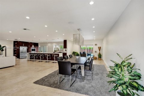 Casa en alquiler en Hollywood, Florida, 3 dormitorios, 184.23 m2 № 2028991 - foto 11