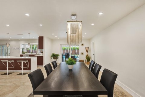 Casa en alquiler en Hollywood, Florida, 3 dormitorios, 184.23 m2 № 2028991 - foto 8