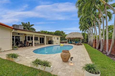 Casa en Hollywood, Florida 3 dormitorios, 184.23 m2 № 2028991