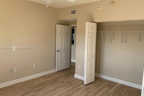 Copropriété à louer à Coral Gables, Floride: 2 chambres, 107.02 m2 № 1972959 - photo 6