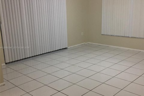 Copropriété à louer à Lauderhill, Floride: 2 chambres, 94.39 m2 № 2394687 - photo 4