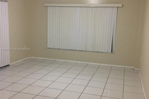 Copropriété à louer à Lauderhill, Floride: 2 chambres, 94.39 m2 № 2394687 - photo 7