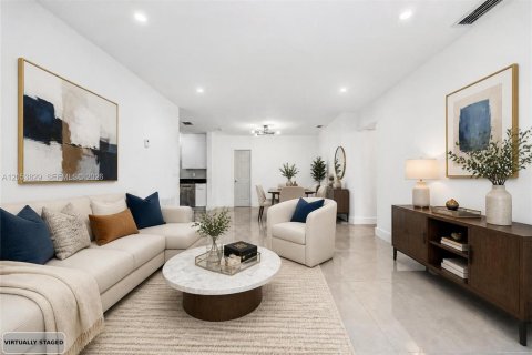 Immobilier commercial à vendre à Miami, Floride: 124.95 m2 № 2244065 - photo 14