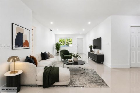 Immobilier commercial à vendre à Miami, Floride: 124.95 m2 № 2244065 - photo 9