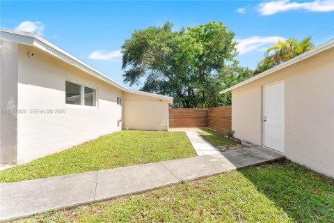 Immobilier commercial à vendre à Miami, Floride: 124.95 m2 № 2244065 - photo 26