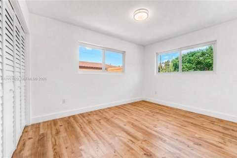 Immobilier commercial à vendre à Miami, Floride: 124.95 m2 № 2244065 - photo 20