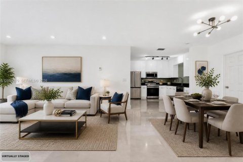 Immobilier commercial à vendre à Miami, Floride: 124.95 m2 № 2244065 - photo 7
