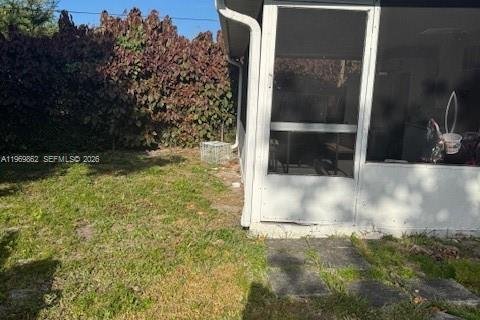 Casa en alquiler en Dania Beach, Florida, 2 dormitorios, 92.62 m2 № 2030681 - foto 9