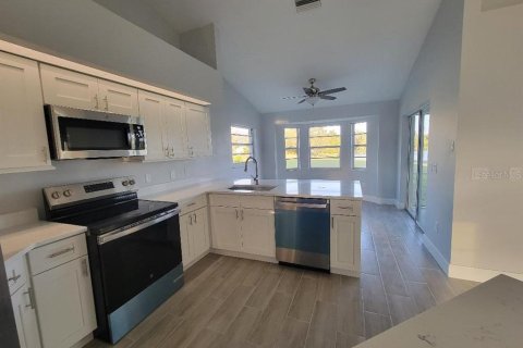 Casa en venta en Port Charlotte, Florida, 3 dormitorios, 163.69 m2 № 1508270 - foto 6