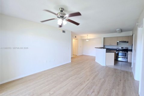 Copropriété à vendre à West Palm Beach, Floride: 2 chambres, 98.48 m2 № 2081320 - photo 3