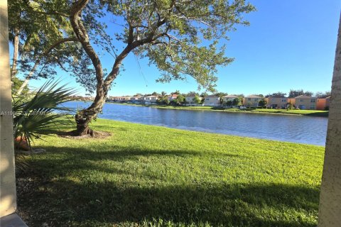 Copropriété à vendre à West Palm Beach, Floride: 2 chambres, 98.48 m2 № 2081320 - photo 8