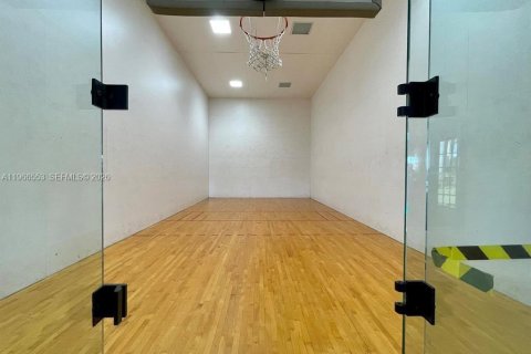 Copropriété à vendre à West Palm Beach, Floride: 2 chambres, 98.48 m2 № 2081320 - photo 19