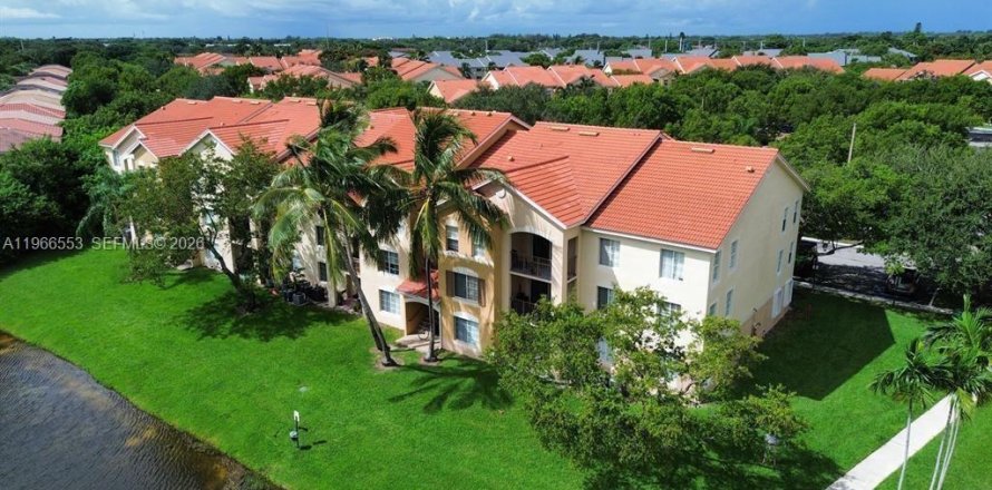 Condo à West Palm Beach, Floride, 2 chambres  № 2081320