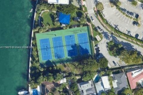 Condo in Miami Beach, Florida, 3 bedrooms  № 1864955 - photo 29