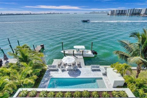 Condo in Miami Beach, Florida, 3 bedrooms  № 1864955 - photo 25