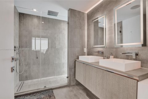 Condo in Miami Beach, Florida, 3 bedrooms  № 1864955 - photo 18