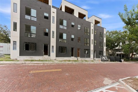 Купить таунхаус в Тампа, Флорида 12 комнат, 272.02м2, № 2100395 - фото 8