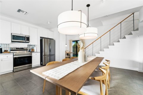 Купить виллу или дом в Майами, Флорида 3 спальни, 143.07м2, № 2027024 - фото 16