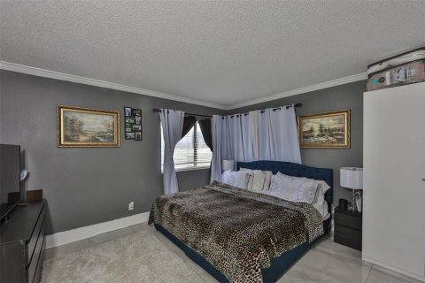Condo in Wesley Chapel, Florida, 3 bedrooms  № 1376647 - photo 12