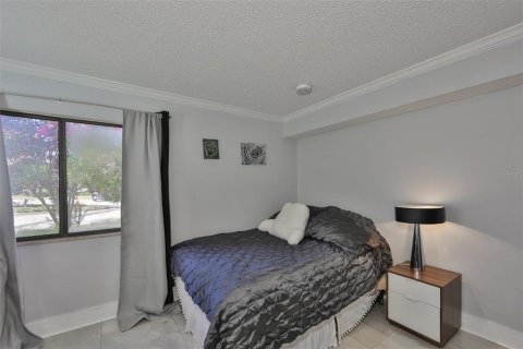 Condo in Wesley Chapel, Florida, 3 bedrooms  № 1376647 - photo 13