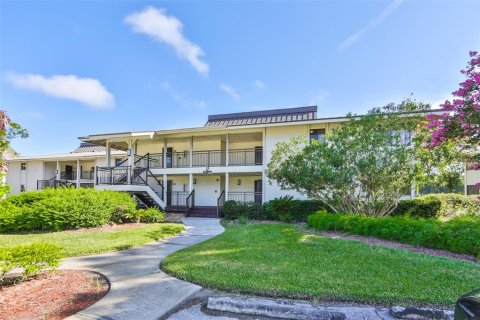 Condo in Wesley Chapel, Florida, 3 bedrooms  № 1376647 - photo 2