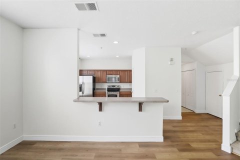 Condo in Saint Cloud, Florida, 3 bedrooms  № 1901925 - photo 13