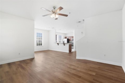 Condo in Saint Cloud, Florida, 3 bedrooms  № 1901925 - photo 10
