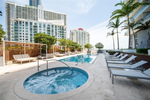 Condo in Miami, Florida, 2 bedrooms № 1978646 - photo 20
