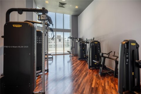 Condo in Miami, Florida, 2 bedrooms № 1978646 - photo 23