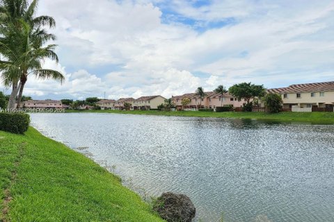 Copropriété à louer à Miami, Floride: 2 chambres, 88.26 m2 № 2024345 - photo 21