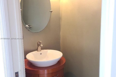 Copropriété à louer à Miami, Floride: 2 chambres, 88.26 m2 № 2024345 - photo 10